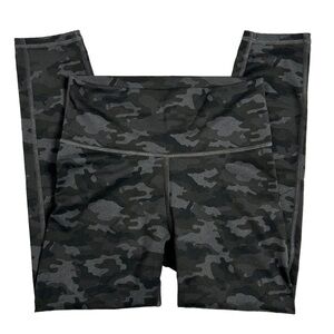 Fabletics Camo Print Cropped Activewear Leggings